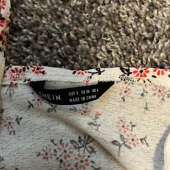 never worn tank top - Picture 2 of 3